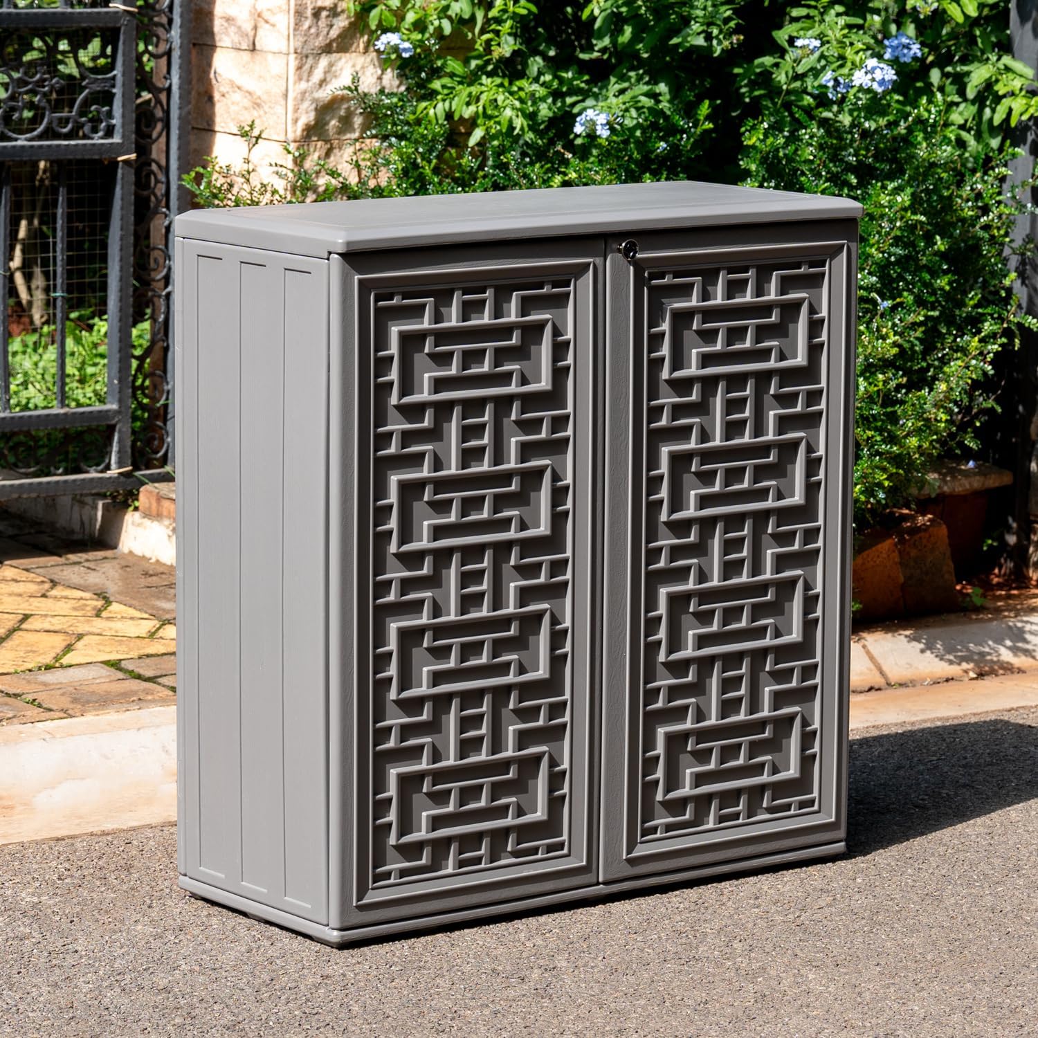 9 cubic feet Indoor &amp; Outdoor Storage Cabinet - Horti Cubic